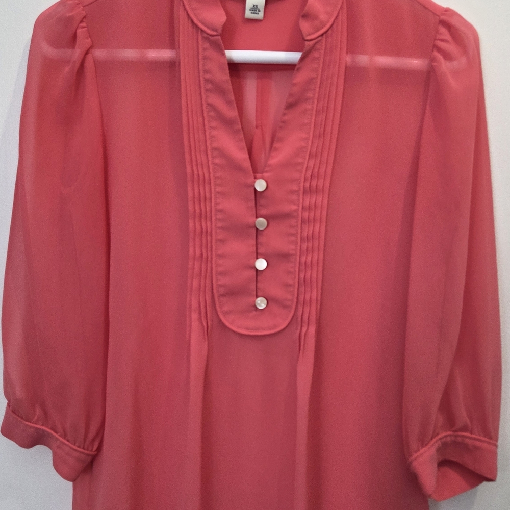 Women’s Coral Pintuck Button-Front Blouse